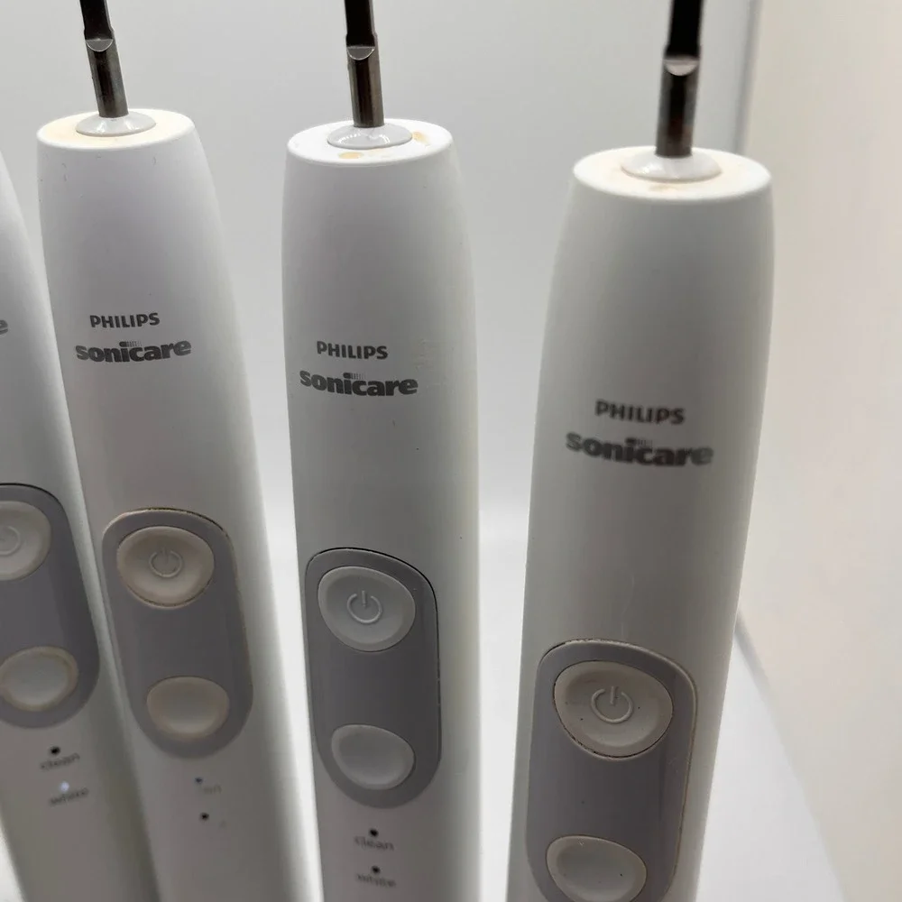 Lot of 7 Philips Sonicare Toothbrush‎ Handle Unisex OS White HX686W Parts Only